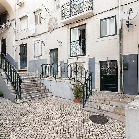 Feels Like Alfama Sophisticated * Lisboa